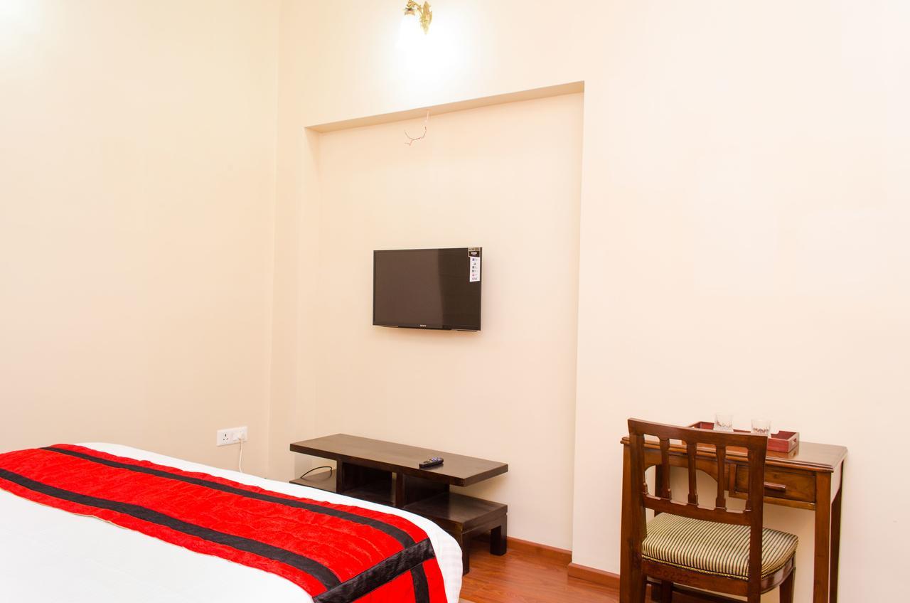 Oyo 7187 Earth Aromaa Hotel Колката Екстериор снимка