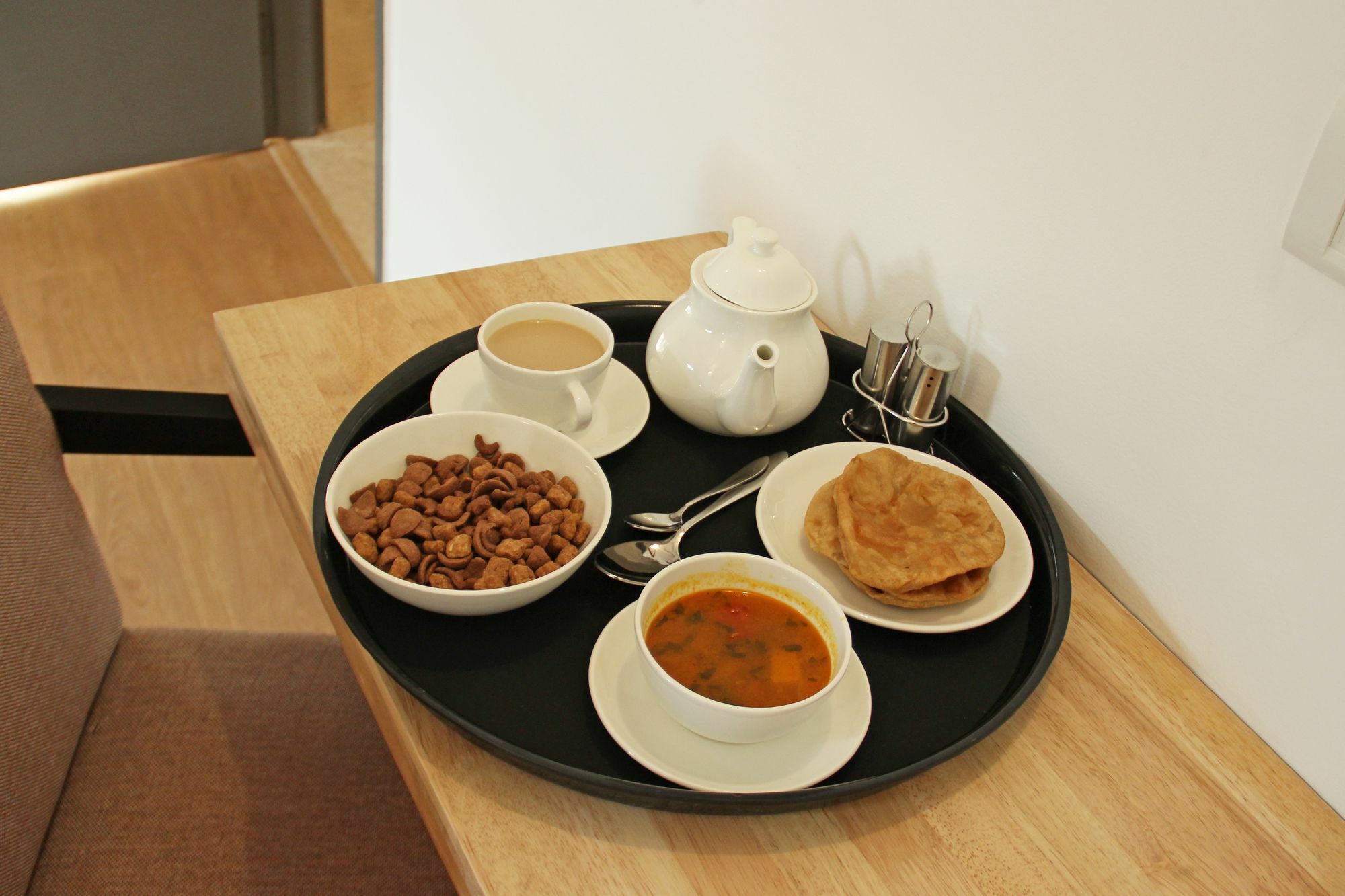 Oyo 7187 Earth Aromaa Hotel Колката Екстериор снимка