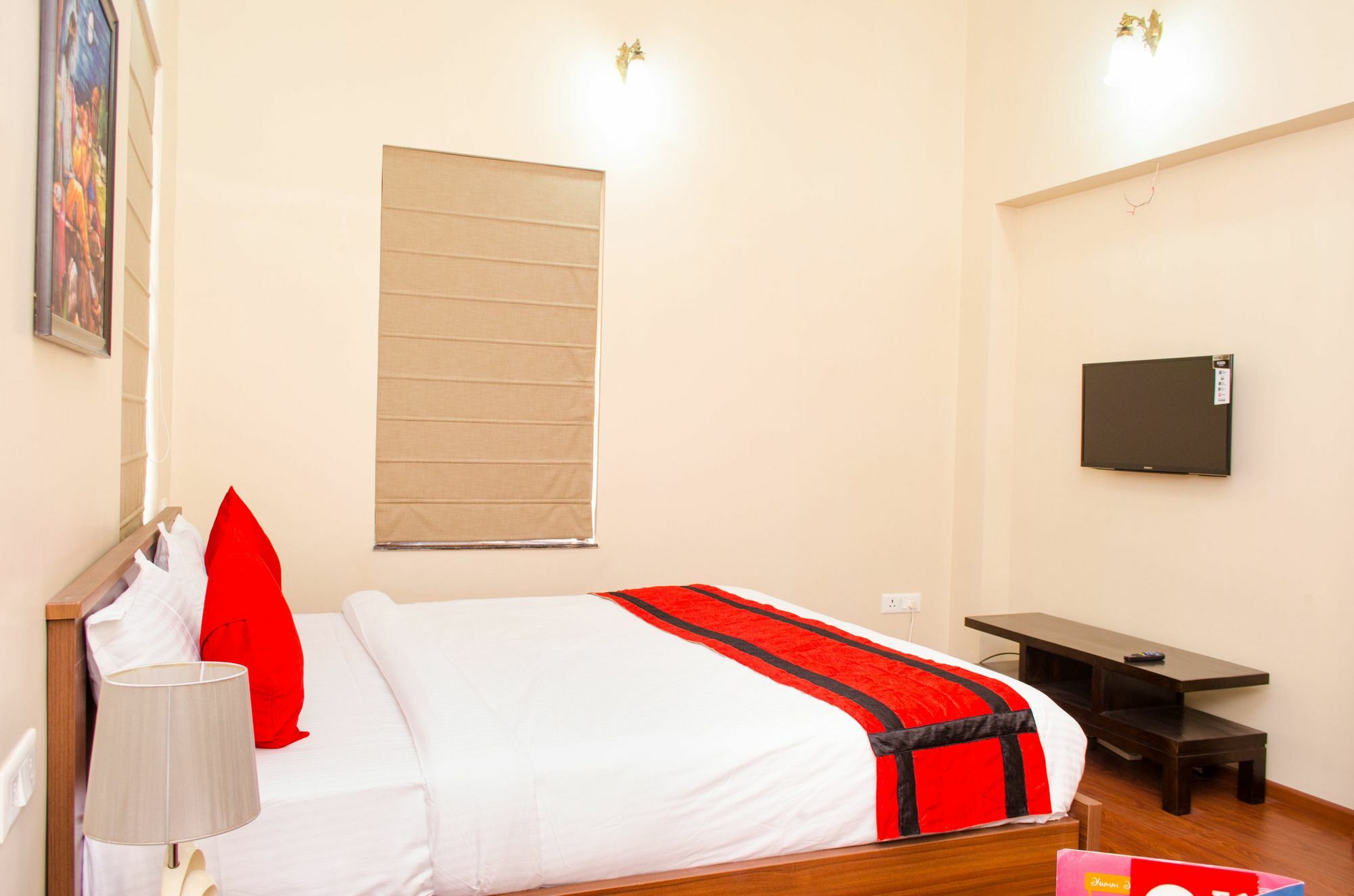 Oyo 7187 Earth Aromaa Hotel Колката Екстериор снимка